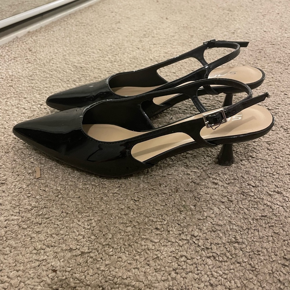Chic Black Patent Slingback Heels